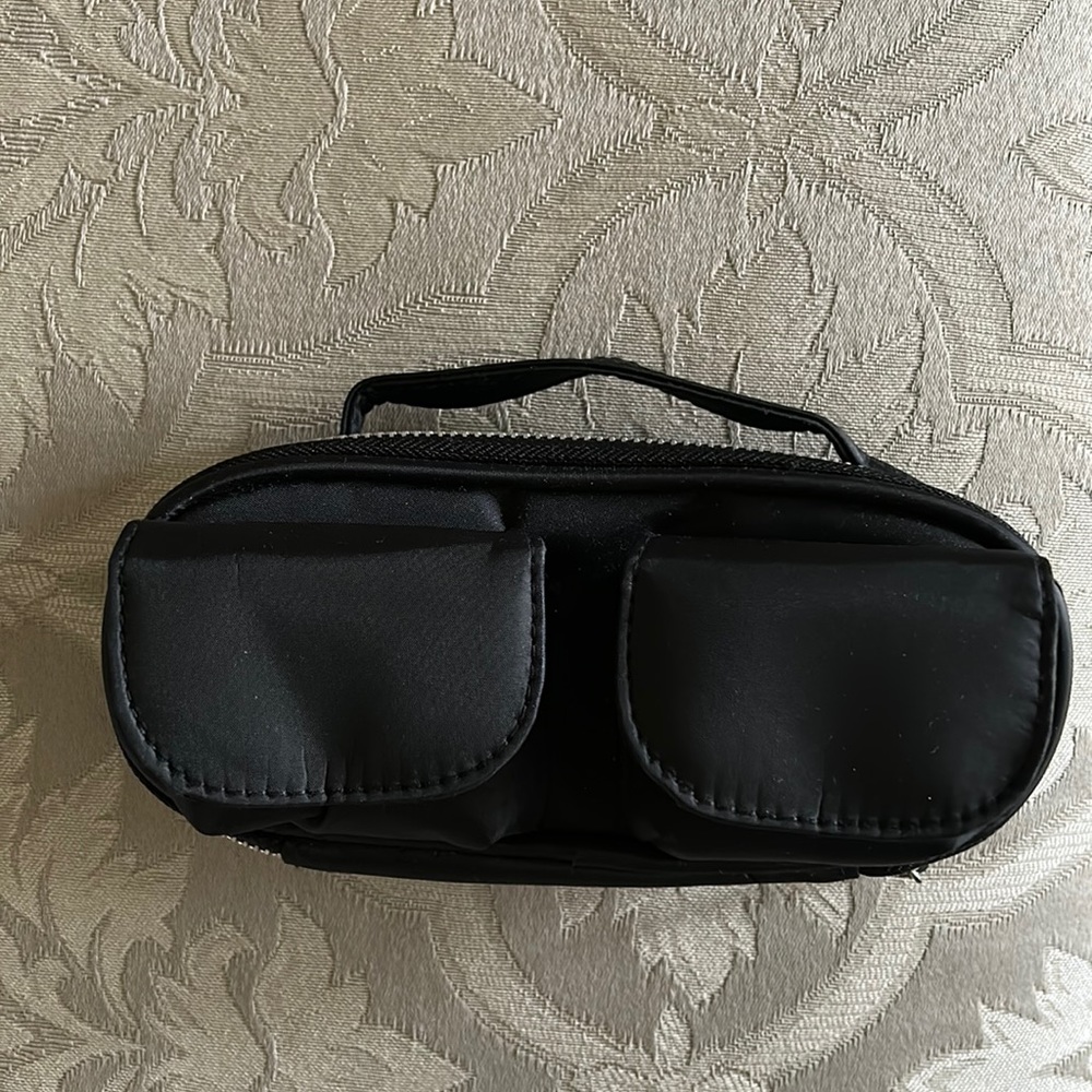 Makeover Essentials Makeup Bag